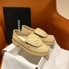 Chanel Low Shoes